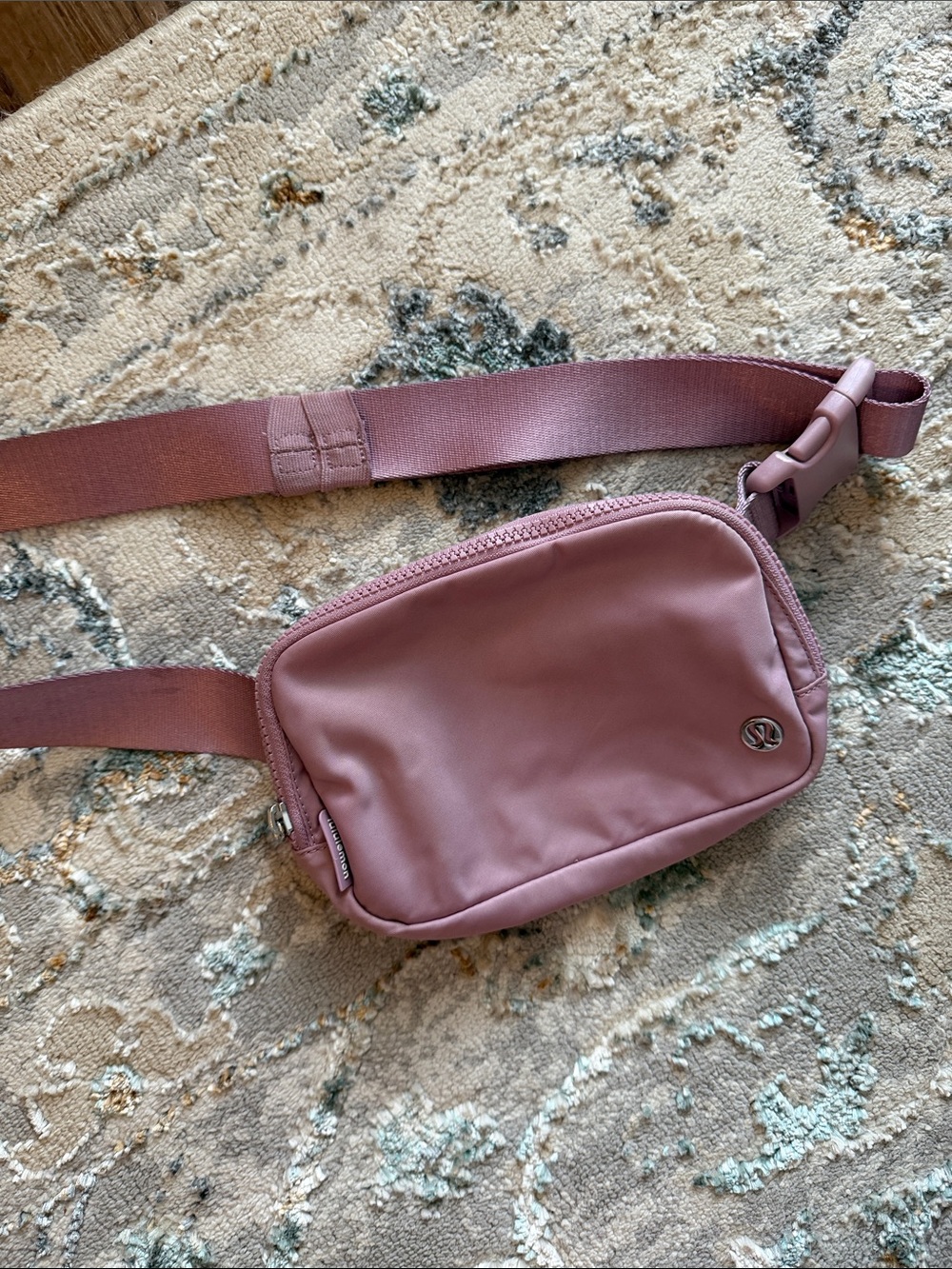 Lululemon belt bag 1L